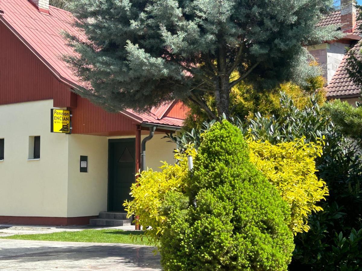 Penzion Encian Blatnica Exterior photo